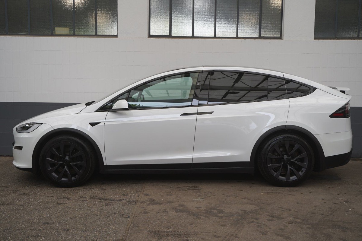 Tesla Model X Plaid 100 kWh 6 places