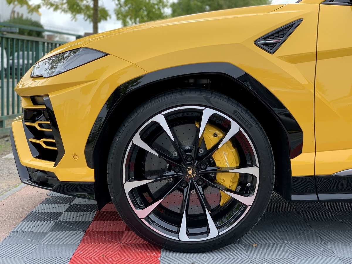 Lamborghini Urus 4.0 V8 650 23/AKRAPOVIC/B&O A