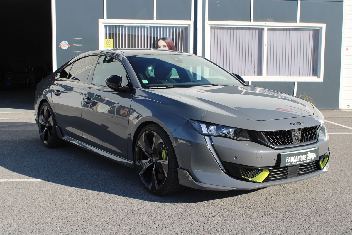 Peugeot 508 HYBRID4 360ch e-EAT8 PEUGEOT SPORT ENGINEERED