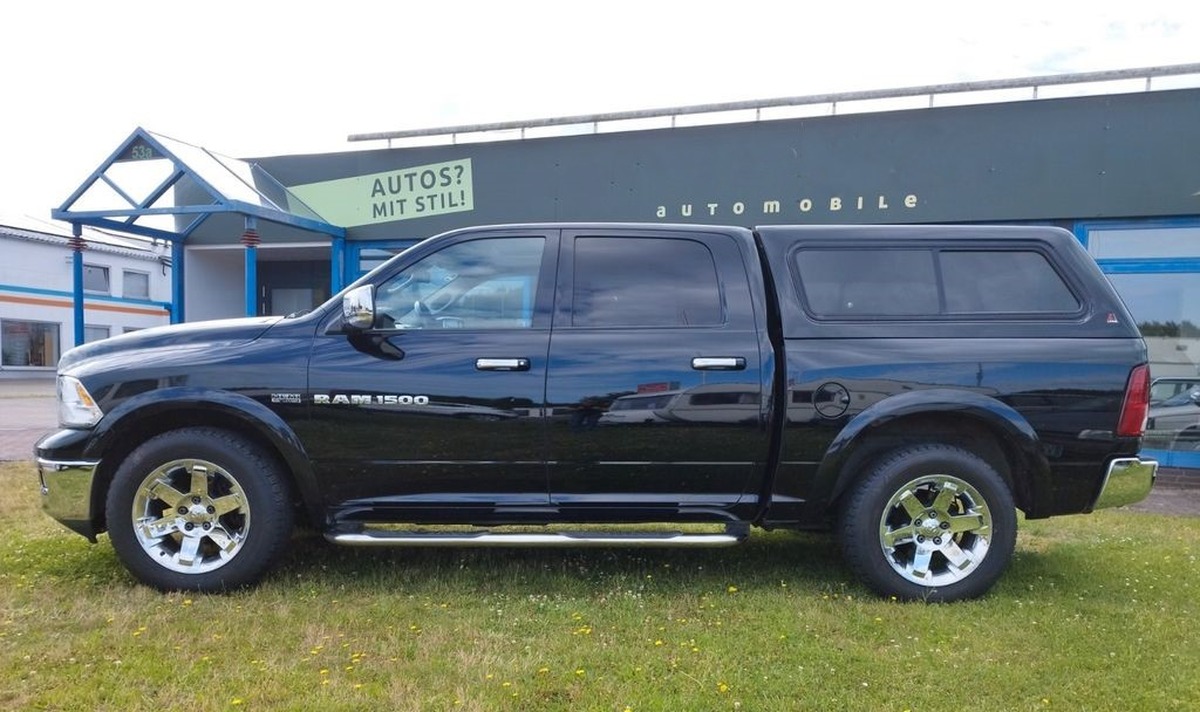 Dodge RAM 1500 5,7 V8/Cabine multiplace/Laramie.