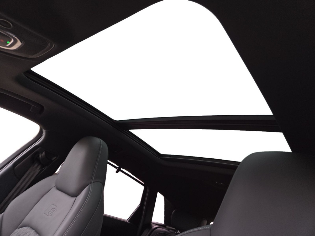 Audi SQ8 e-tron Sportback e-tron 503ch quattro Toit ouvrant Bang&Olufsen Attelage