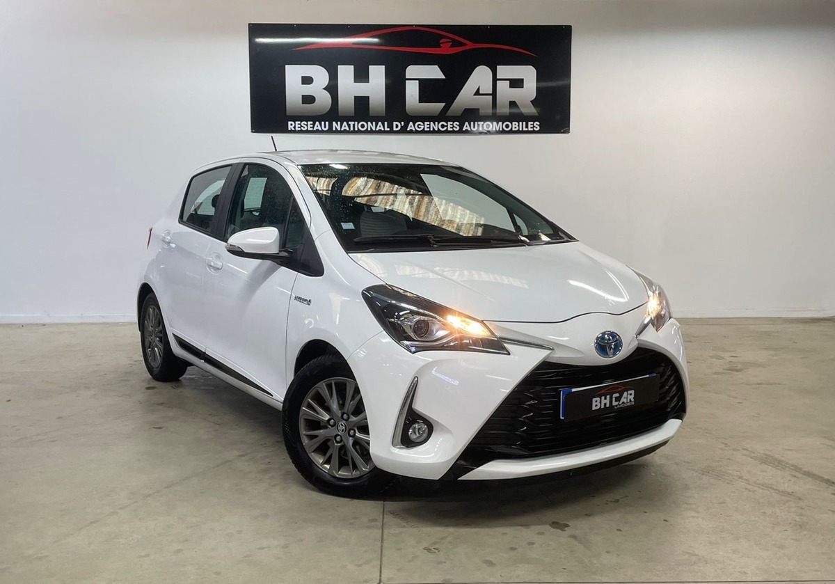 Image: Toyota Yaris HSD 100h Dynamic 5p