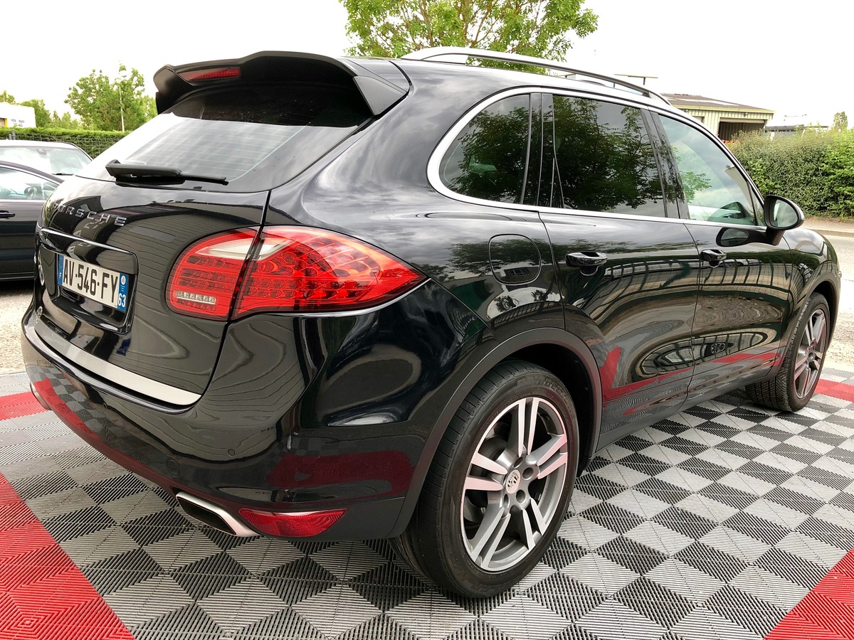 Porsche Cayenne DIESEL 3.0 240 CV NOIR