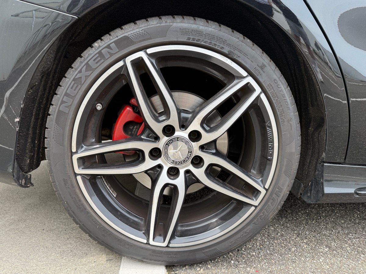 Mercedes-Benz CLA Shooting Brake 220 CDi 2.1 7G-DCT 177 cv, AMG line fascination, Toit ouvrant