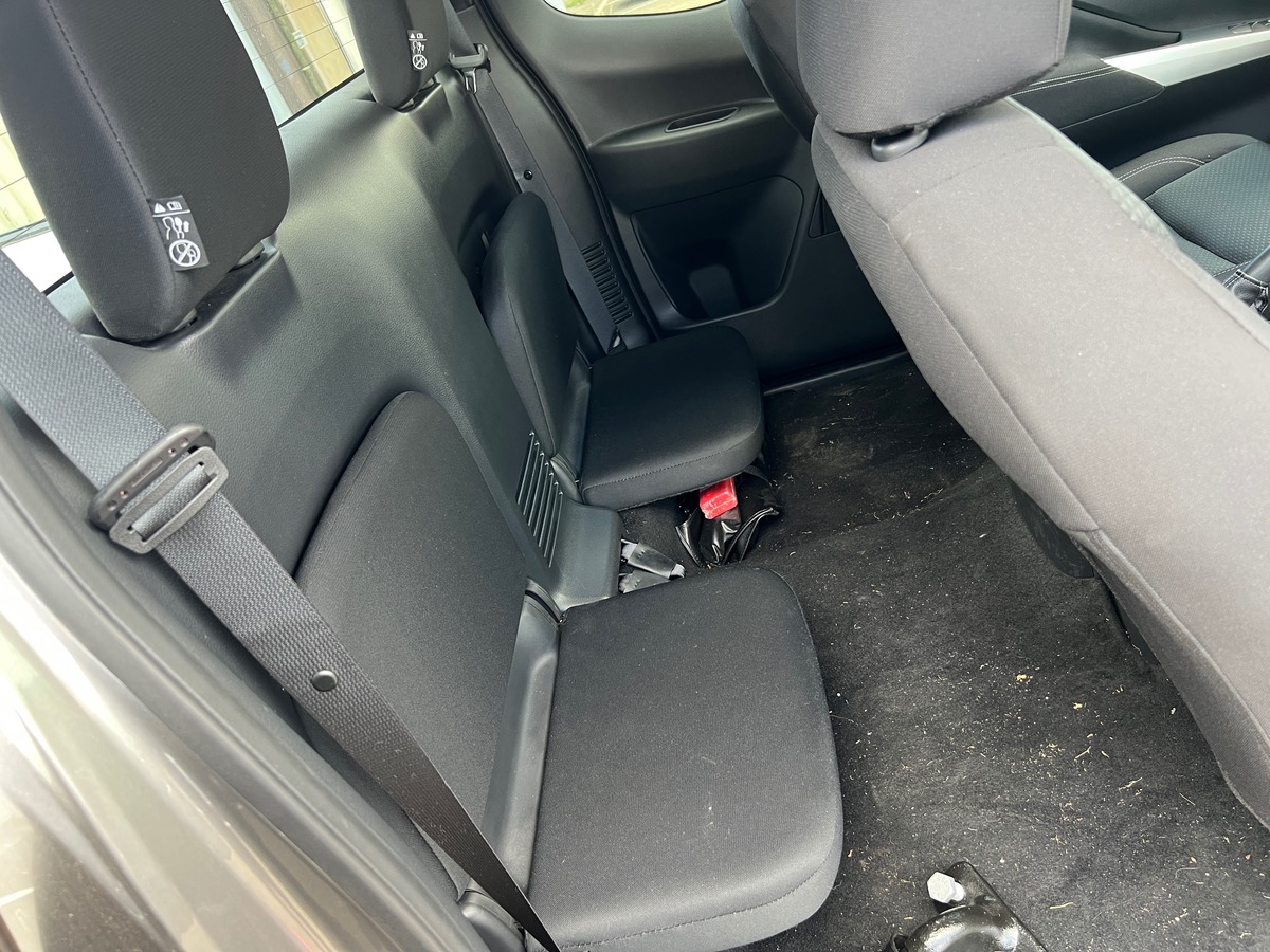 Nissan NISSAN NAVARA 2.3L KING CAB 163ch, SUIVI COMPLET, GARANTIE CONSTRUCTEUR