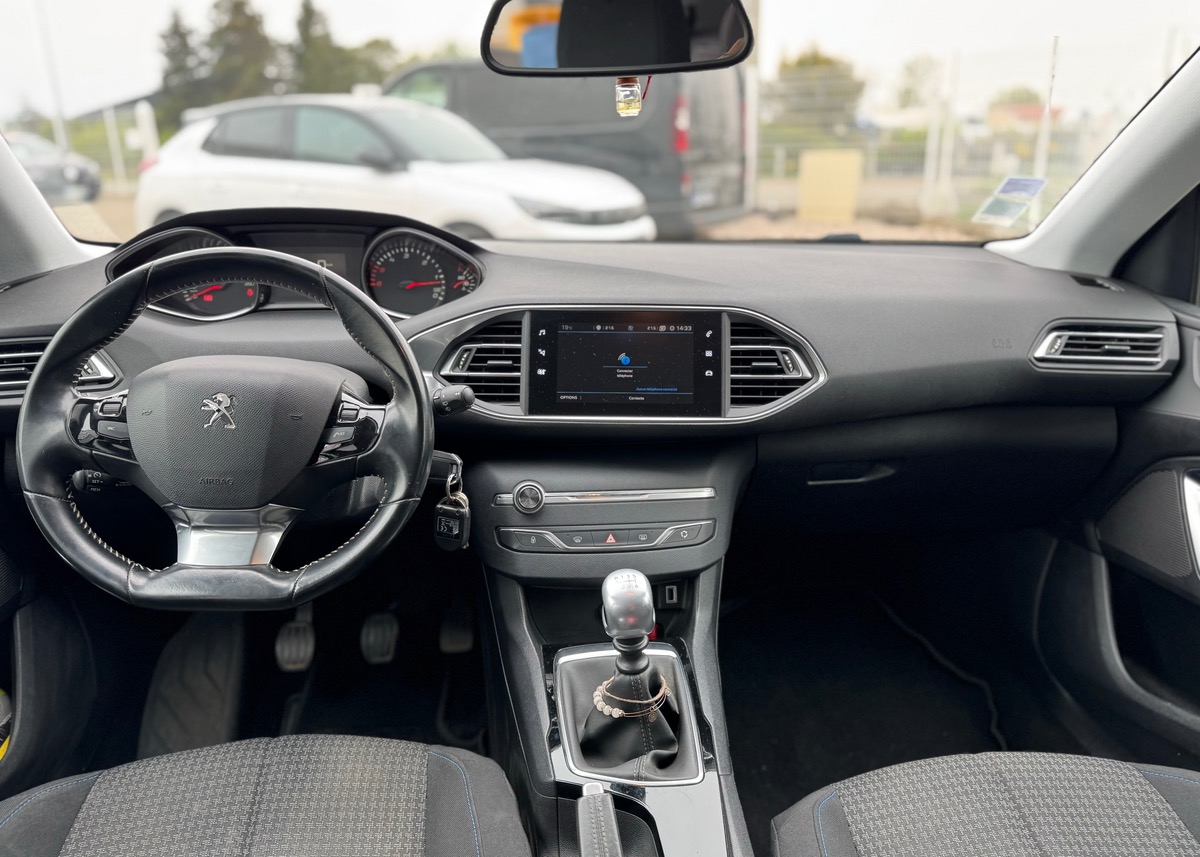 Peugeot 308 II (2) 1.5 BLUEHDI 100 S&S STYLE