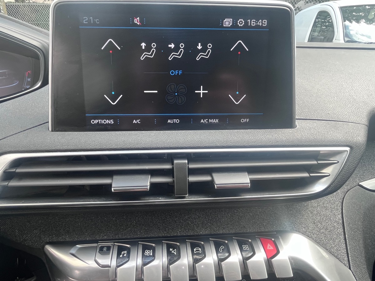 Peugeot 3008 SUV 1.5 BlueHDi 130  ch Diesel