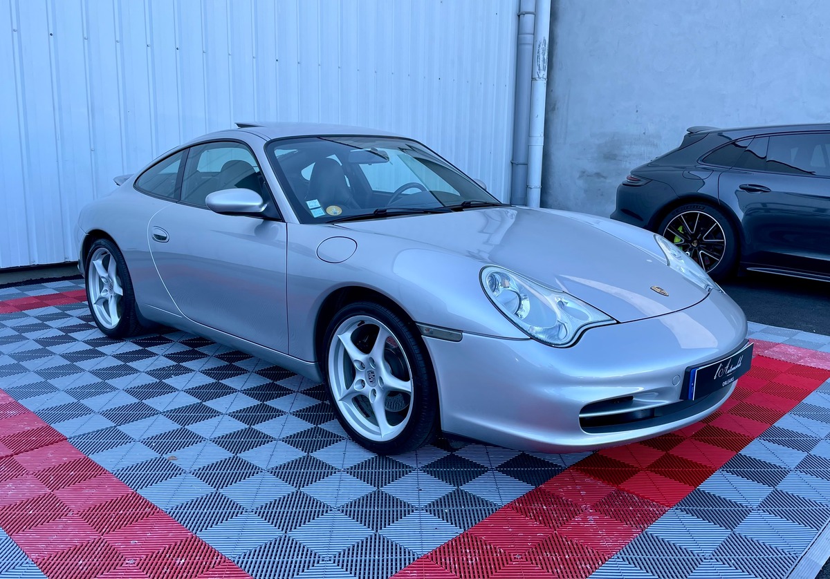 Porsche 911 996 (2) 3.6 Carrera 320 BVM6 TO Bose c