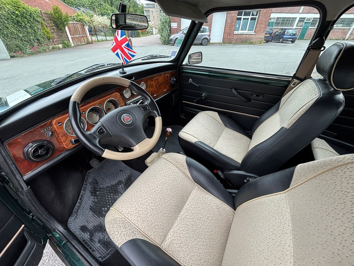 Mini MINI COOPER 1.3 MPI INJECTION - Révisée
