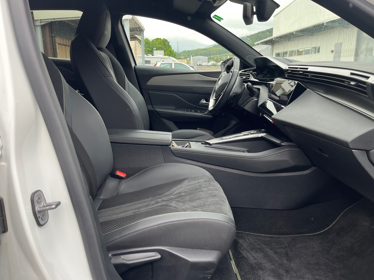Peugeot 308 III 1.5 BLUEHDI 130 S&S GT EAT8