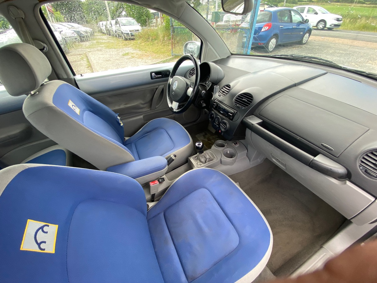 Volkswagen NEWBEETLE 1.6i 100cv 200000km