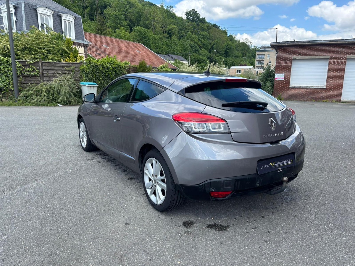 RENAULT Megane 3 Coupé 1.5 Dci 110 BVA Dynamique - Révisée - Garantie
