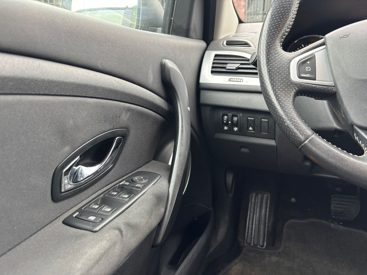 RENAULT Megane 3 1.5 DCI 110 BVA DYNAMIQUE - Révisée - Garantie