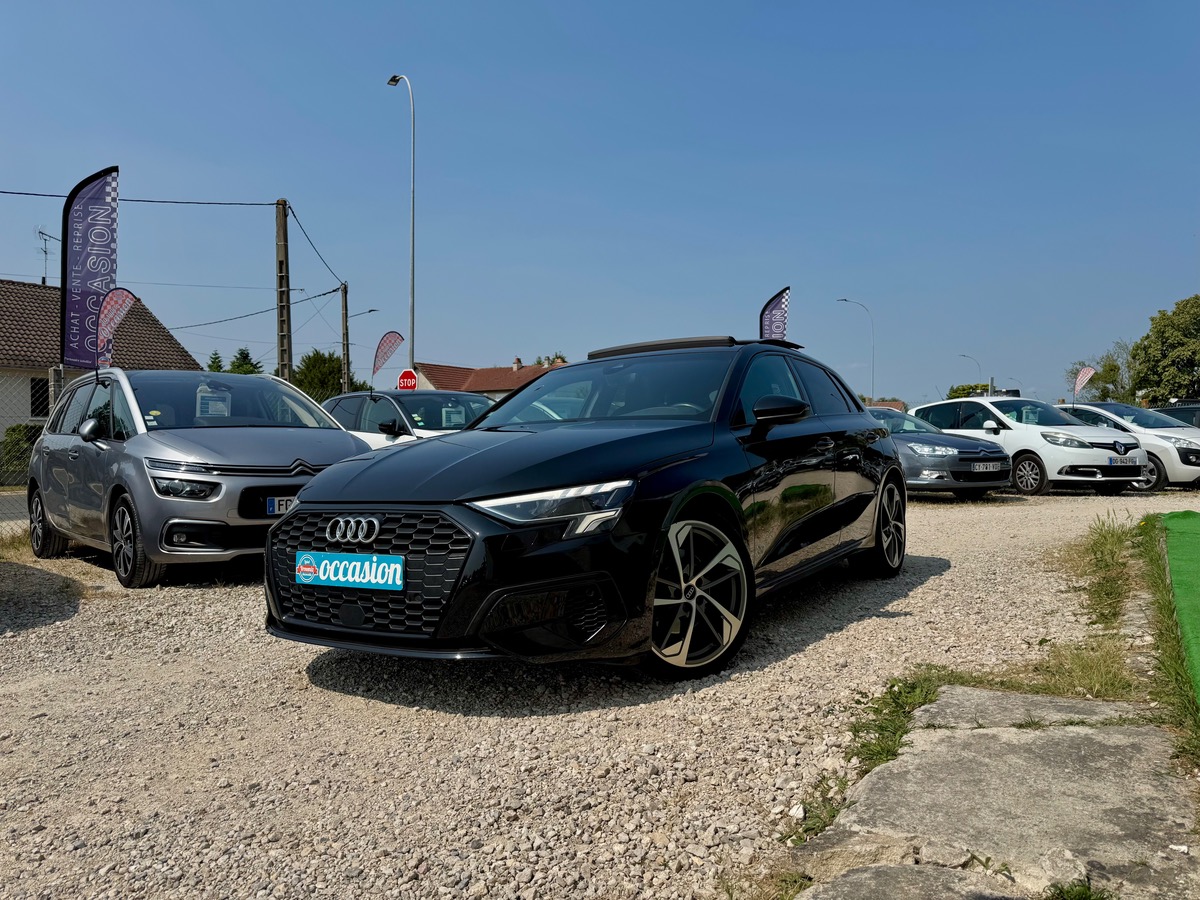 Audi A3 SPORTBACK 35 TDI 150 CV  S-TRONIC 7 / TOIT OUVRANT/ CAR PLAY / CAMÉRA / FULL CUIR / MÉPLAT