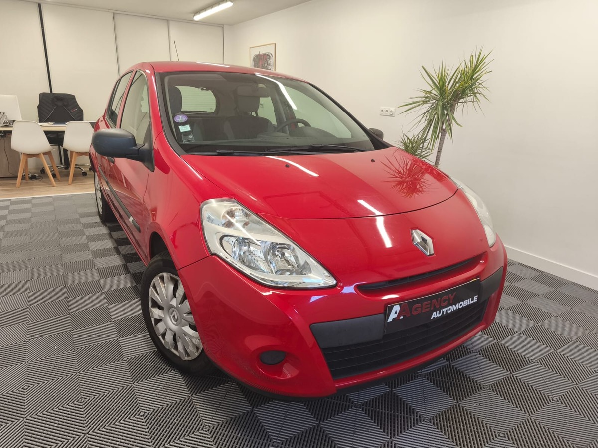 RENAULT Clio 1.2 16V - Première main - Suivi complet Renault -