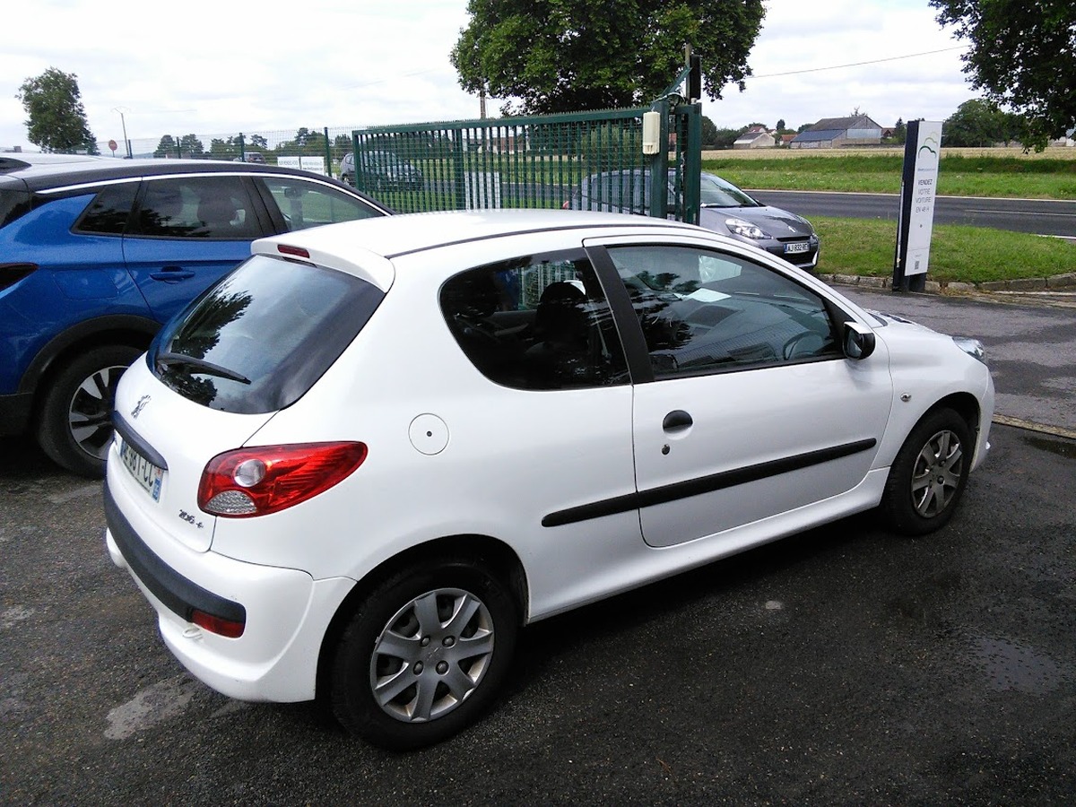 Peugeot 206 + 1.1 URBAN 60 CLIM