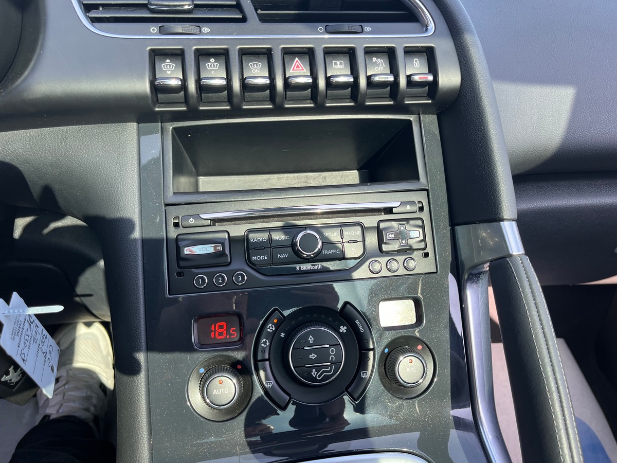 Peugeot 3008 1.6 HDI 115 CH ALLURE