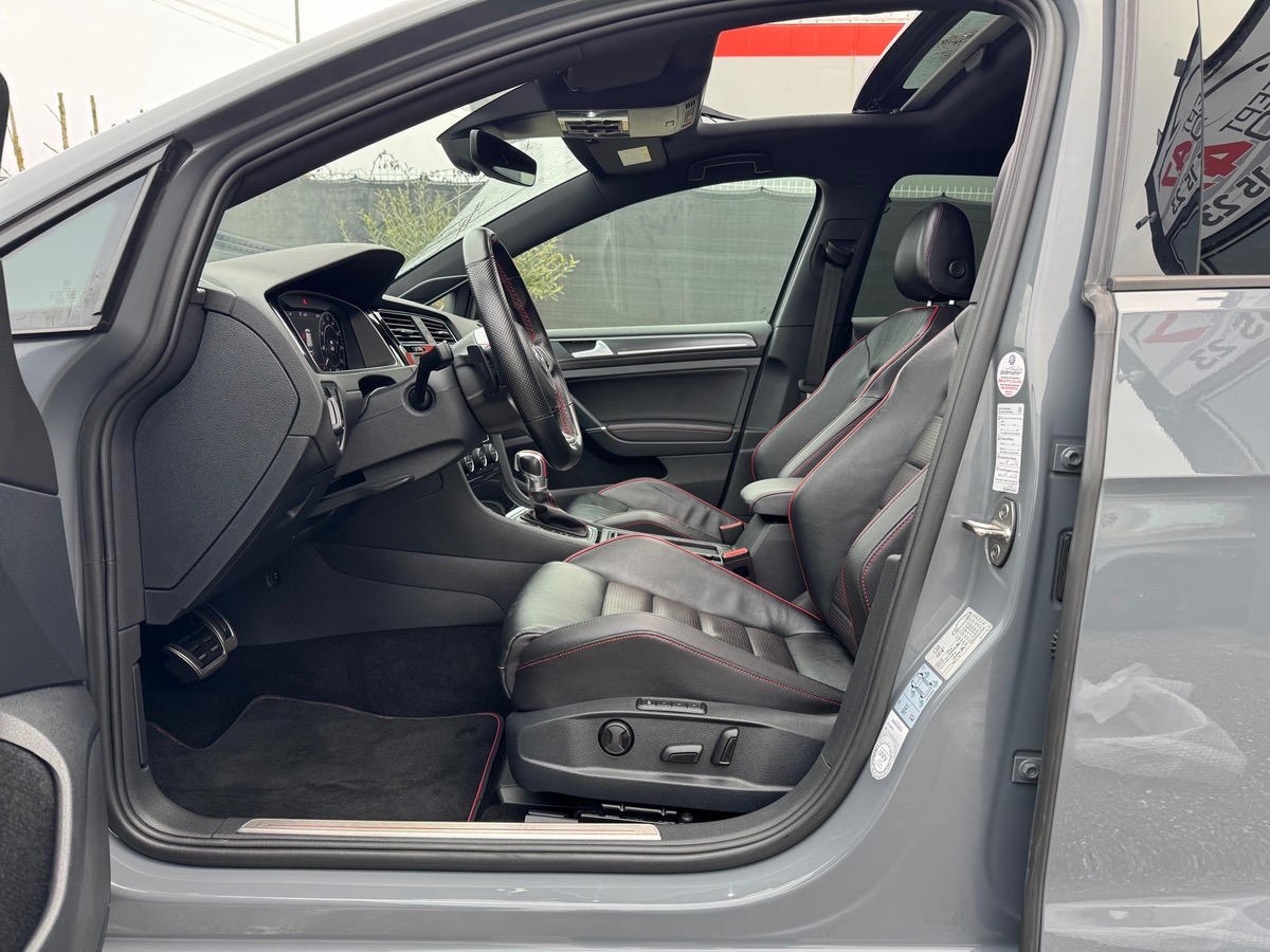 Volkswagen Golf GTI VII ( 7 ) TCR