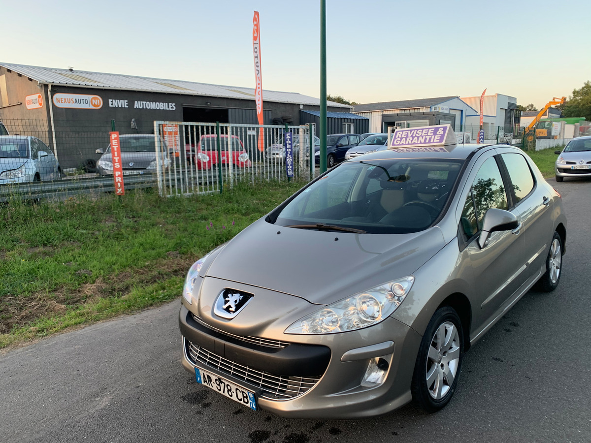 Peugeot 308 1.6 hdi 110CV 129574KM