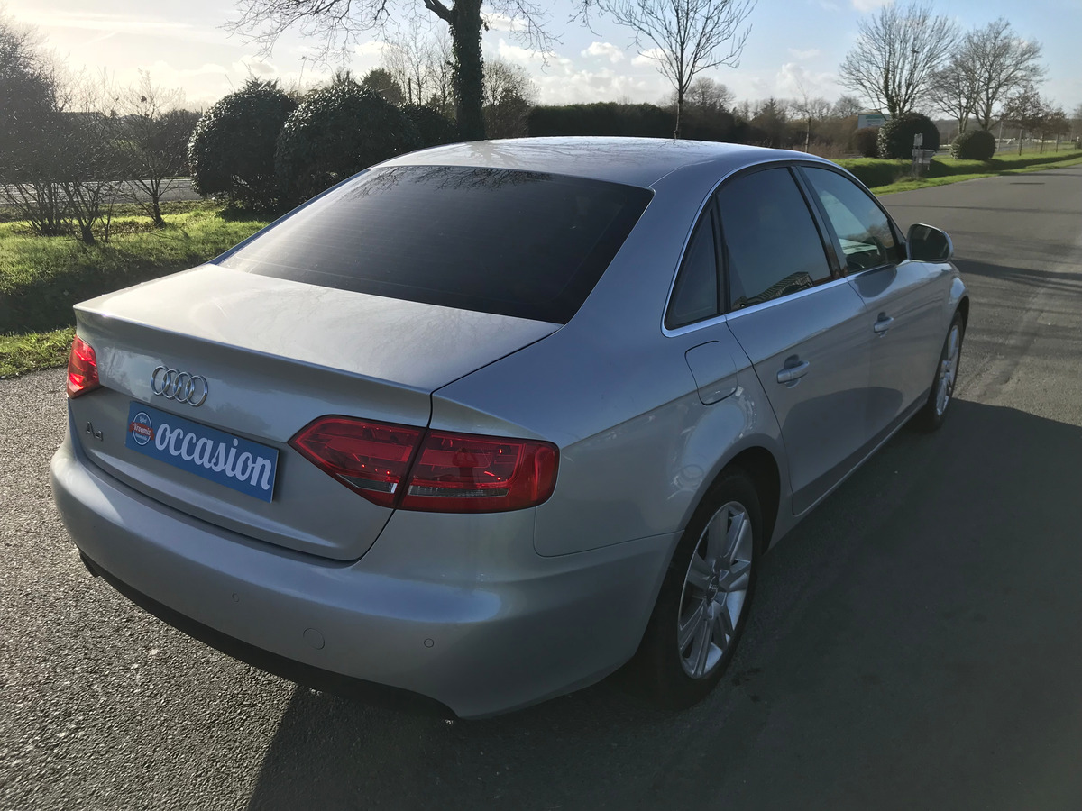 Audi A4 2.0 TDI 120CH AMBIENTE 133125 kms