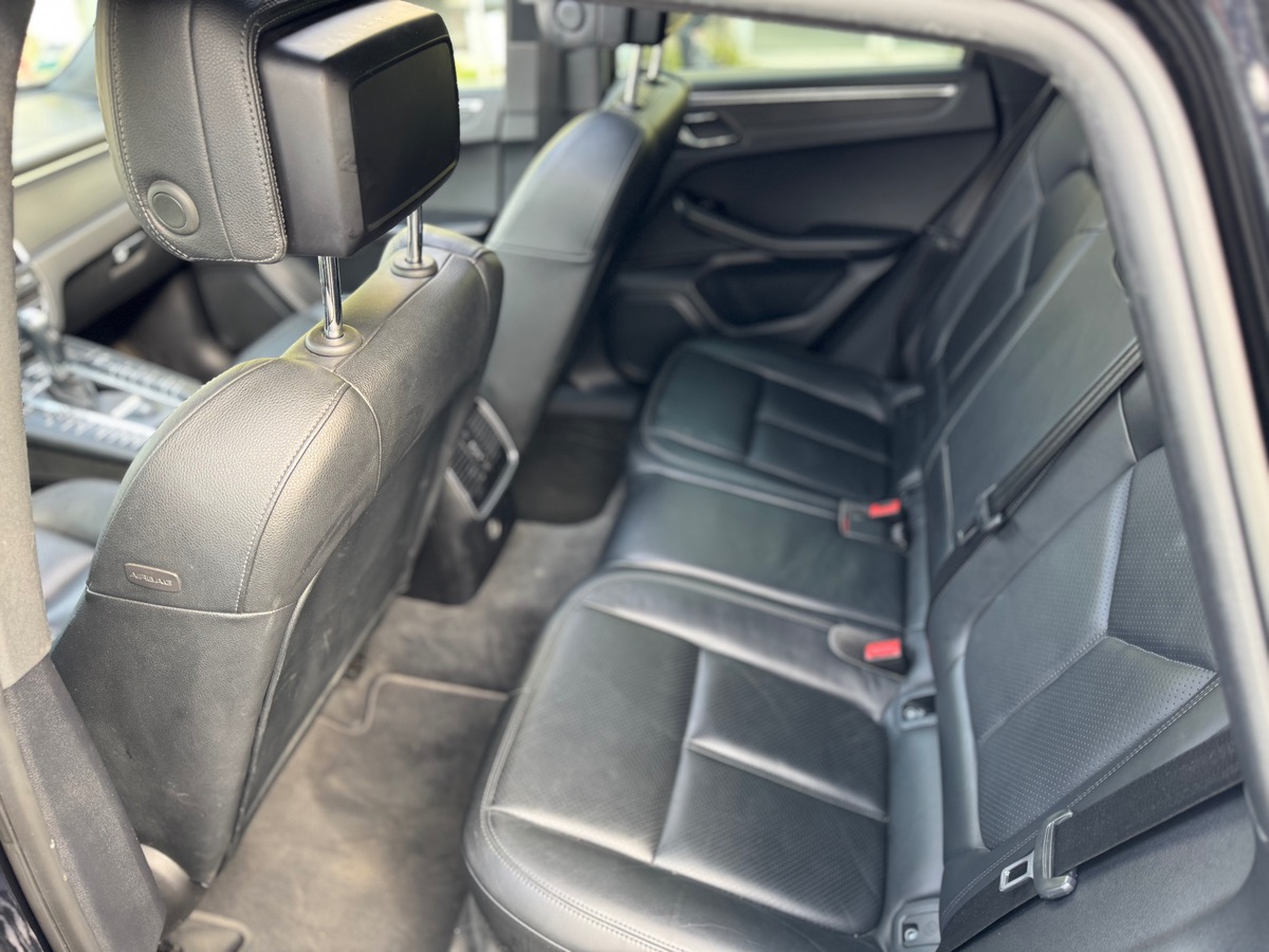 Porsche Macan Phase 2 2.0 PDK 245 cv TOIT OUVRANT - APPLE CARPLAY - CAMERA DE RECUL