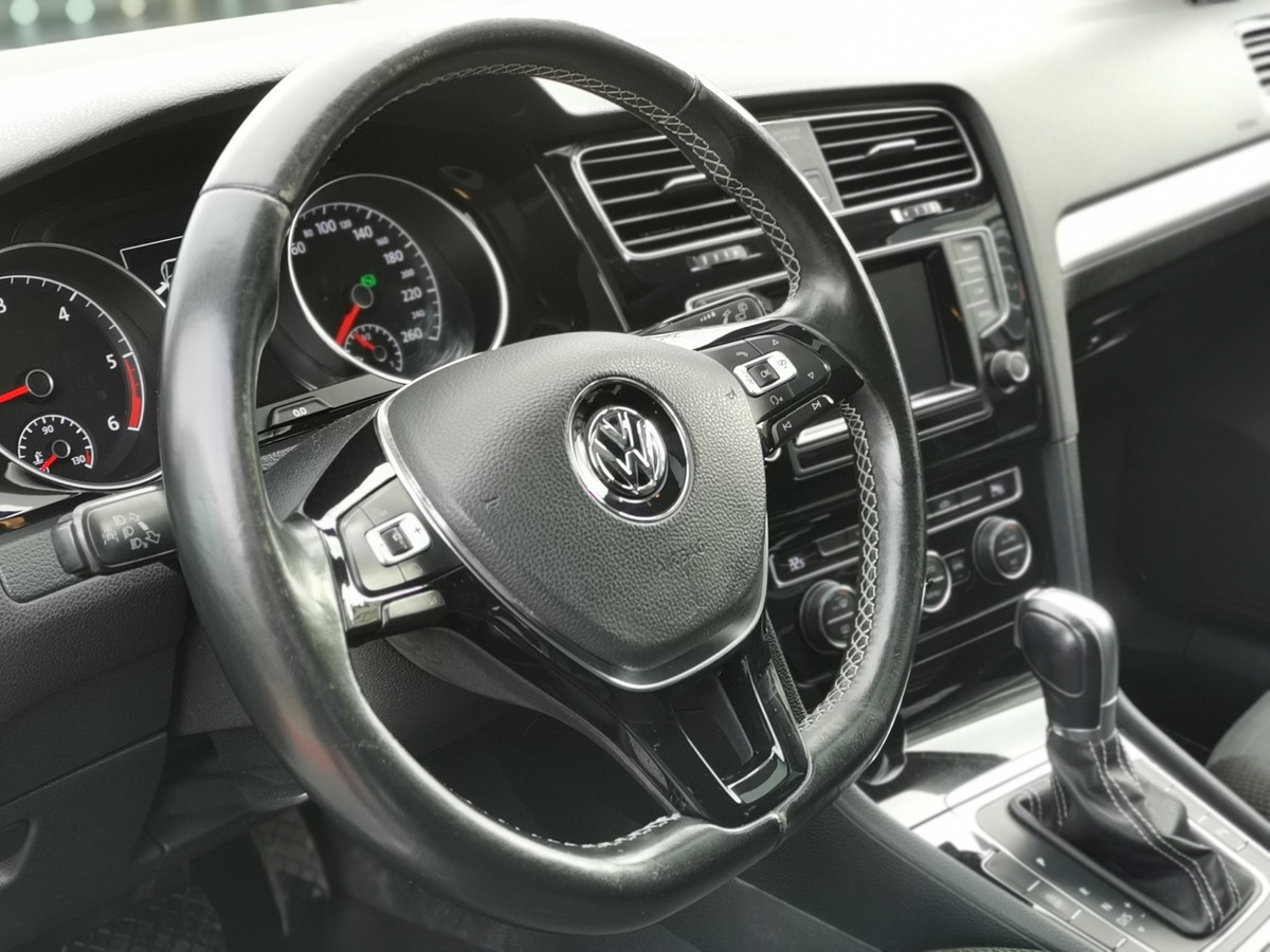 Volkswagen Golf 7 2.0 TDI 150 DSG7 CUP TO