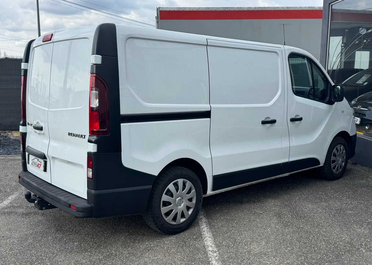 RENAULT Trafic III (2) FOURGON CONFORT L1H1 1200 DCI 120