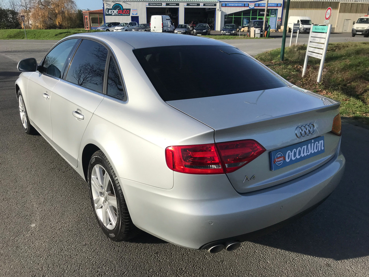 Audi A4 2.0 TDI 120CH AMBIENTE 133125 kms