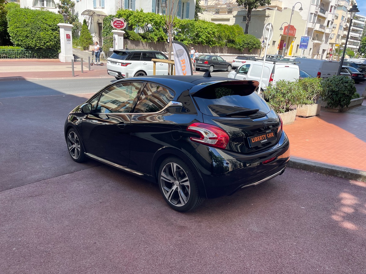 Peugeot 208 1.6 GTI 200 CV BVM6