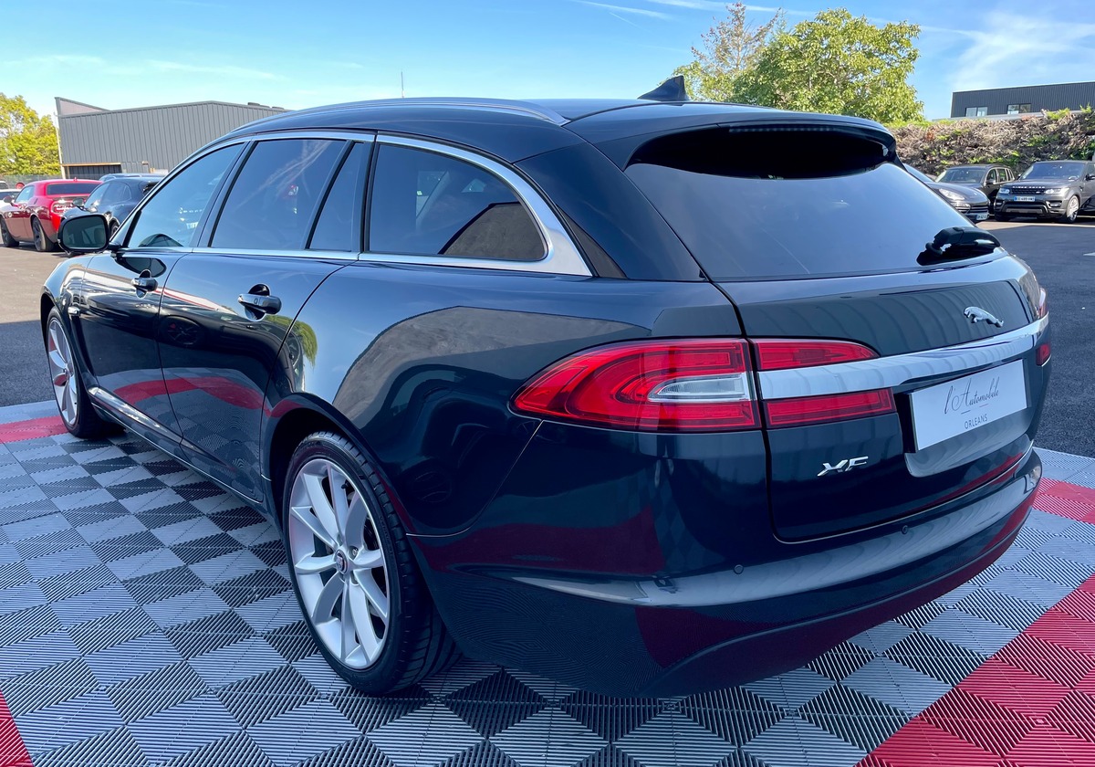 Jaguar XF Sportbrake 2.2 D 200 Luxe Premium BVA