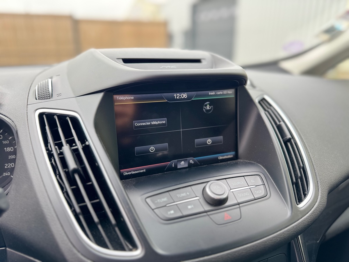 Ford C-max TITANIUM Phase 2 1.0 Ti-VCT 125 cv - 1 ere MAIN - ENTRETIEN FORD - RADAR DE RECUL