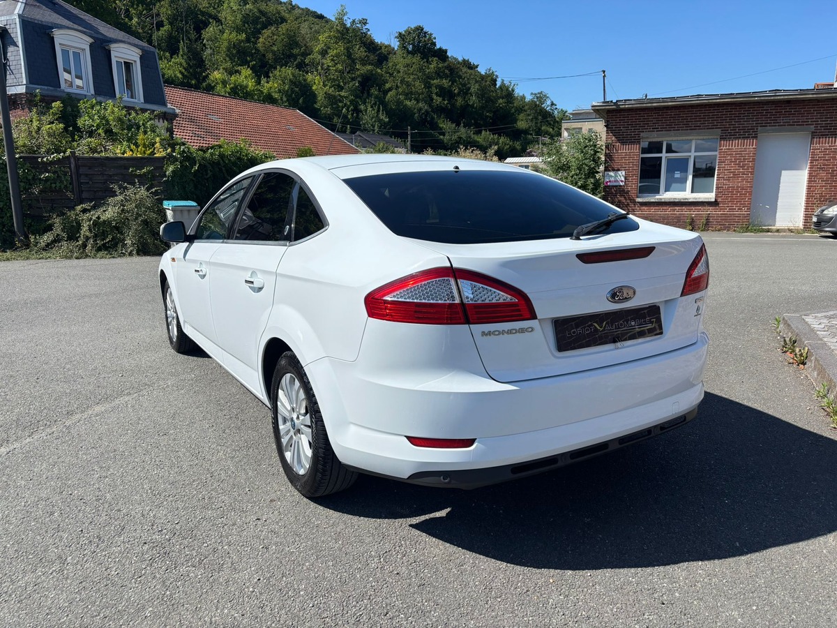 Ford Mondeo 2.0 TDCI GHIA - ATTELAGE- Distribution neuve - Révisé - Garantie