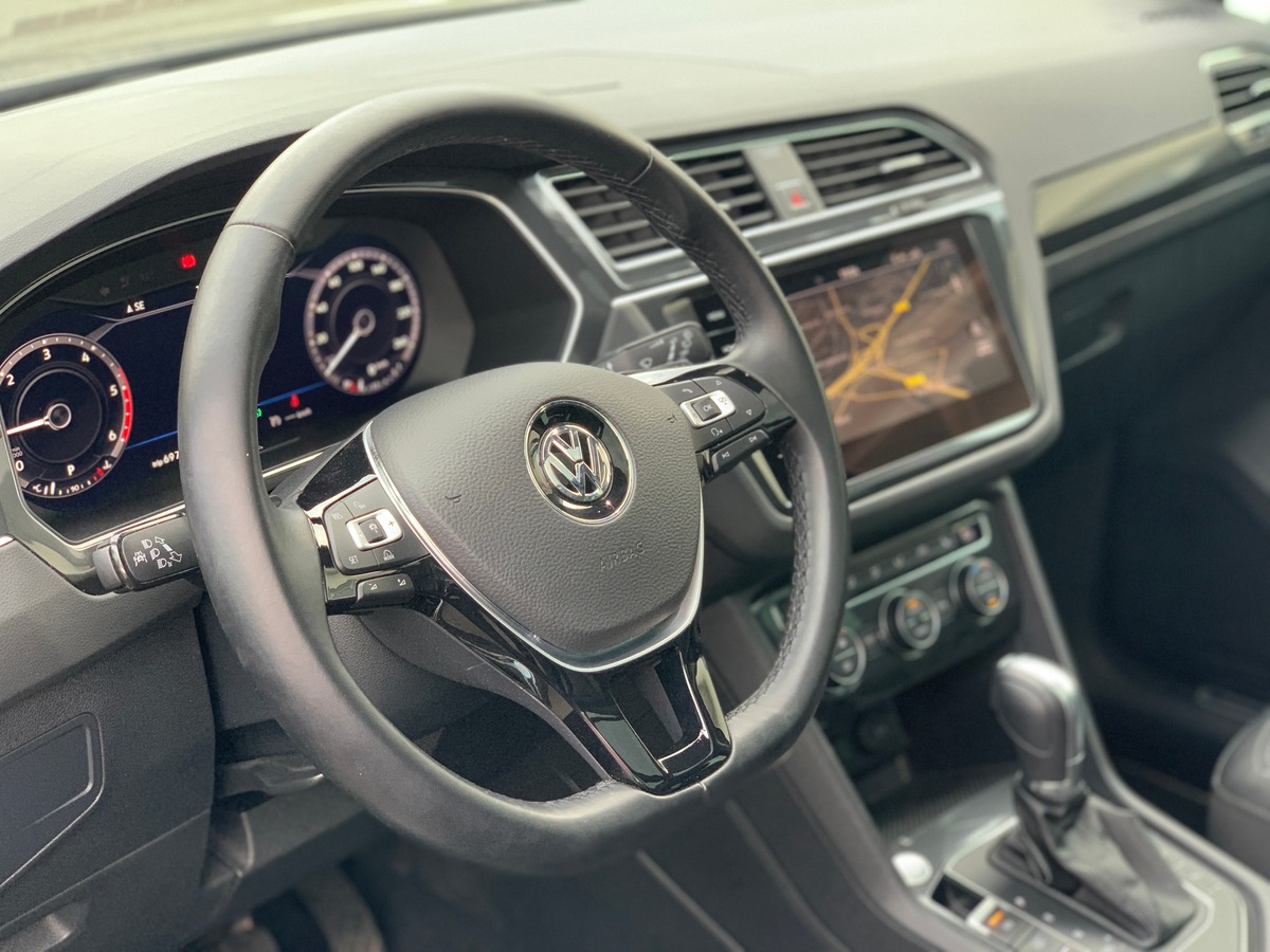 Volkswagen Tiguan Carat Exclusive TDI 150 R-Line 1