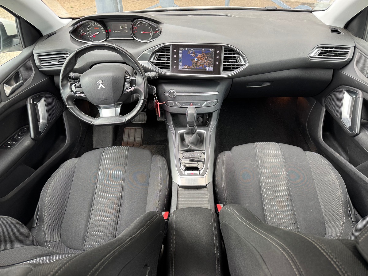 Peugeot 308 Allure II (T9) 1.2 e-THP 130 cv - Boîte auto - Distribution ok