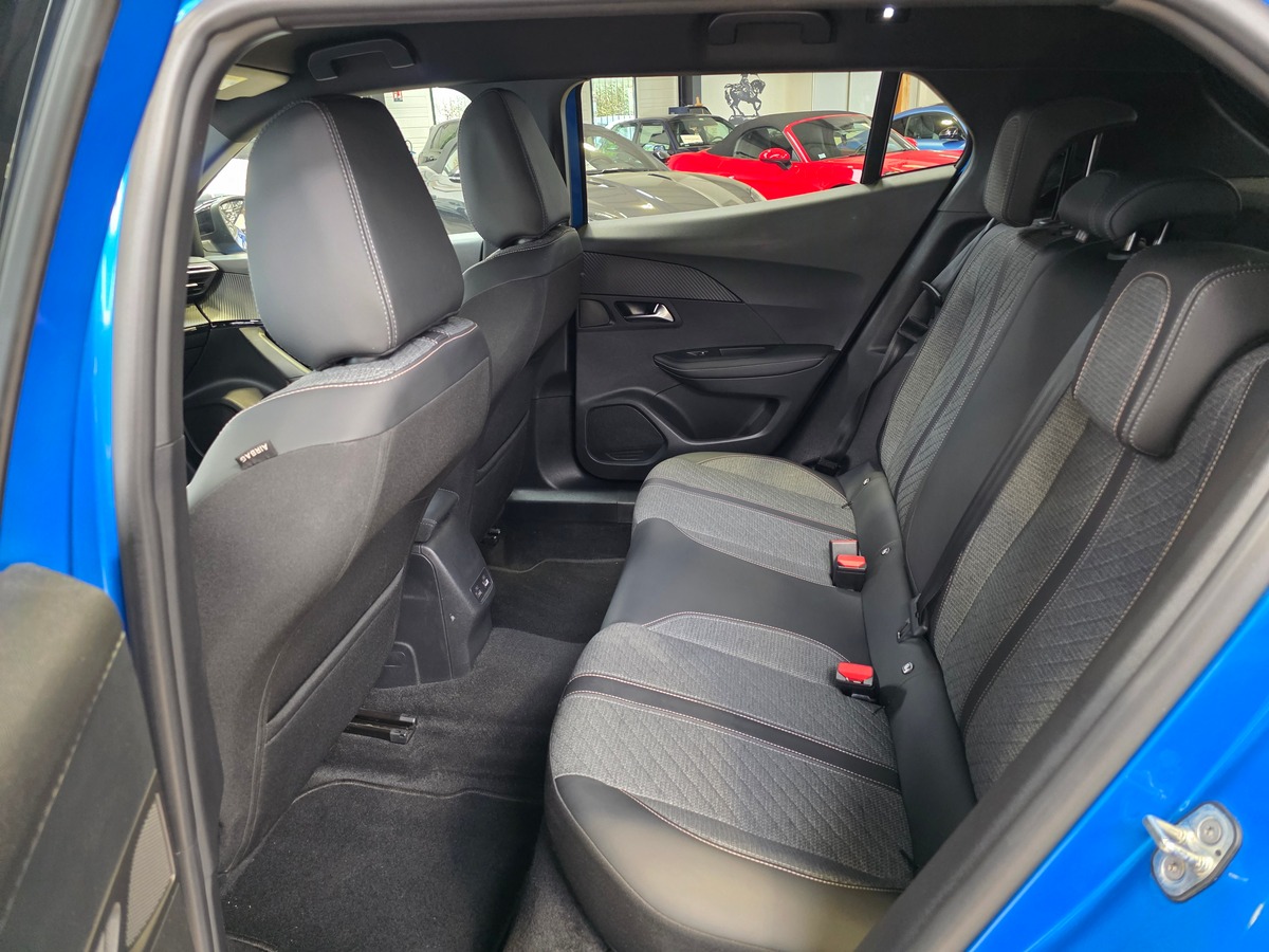Peugeot 2008 II 130CH ALLURE BVA // ATTELAGE
