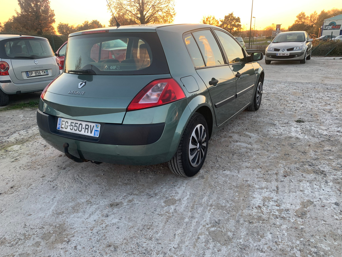 RENAULT Megane mégane 1.6i 16v - 115CH 123475KM