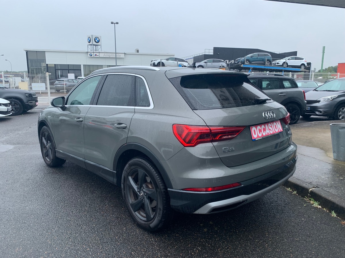Audi Q3 DESIGN LUXE QUATTRO