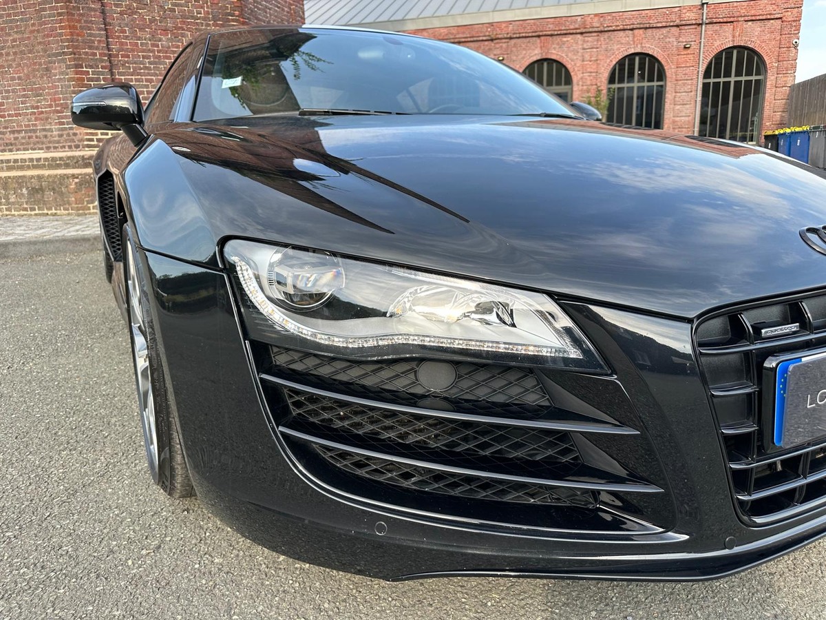 Audi R8 V10 5.2 525 Quattro