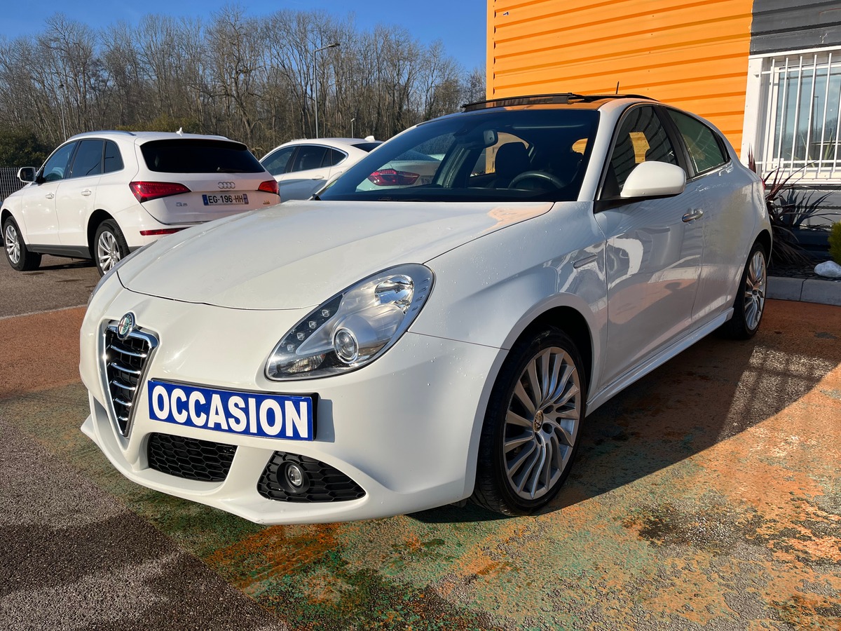 Alfa Romeo Giulietta III 1.6 JTDM 105 CH DISTINCTIVE 1ERE MAIN