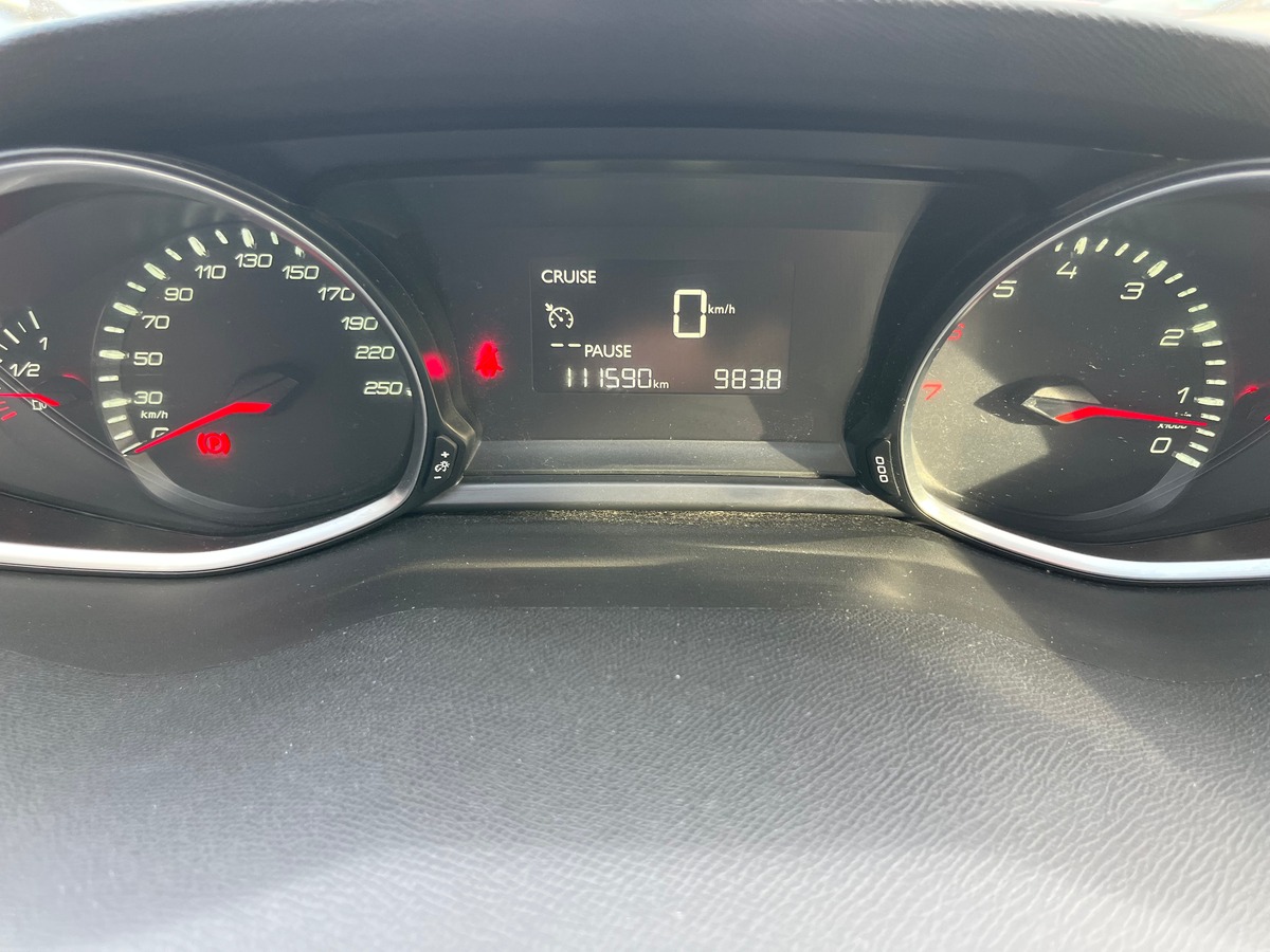 Peugeot 308 II 1.6 125 CH ALLURE 5P
