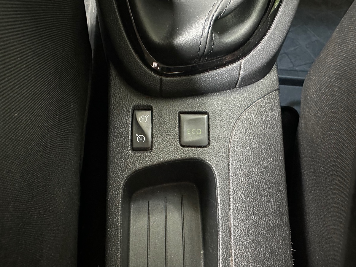 RENAULT Clio IV 1.5 dCi energy Limited 90ch