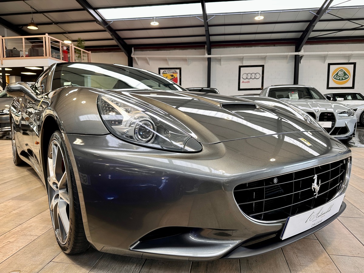 Ferrari California 4.3 V8 460 cv F1 2+2