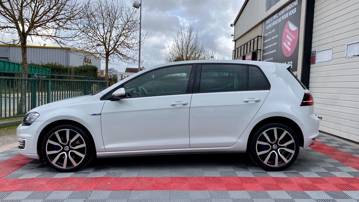 Volkswagen Golf 7 GTE 1.4 TSI 204 CH HYBRIDE ELEC