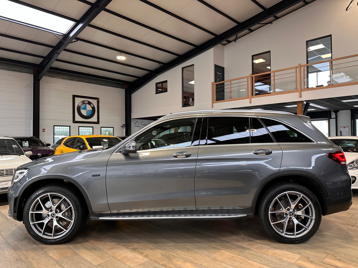 Mercedes-Benz GLC 300 DE 194 + 122 cv AMG LINE 4MATIC / BURMESTER / ATTELAGE / TOIT PANO / 1ERE MAIN