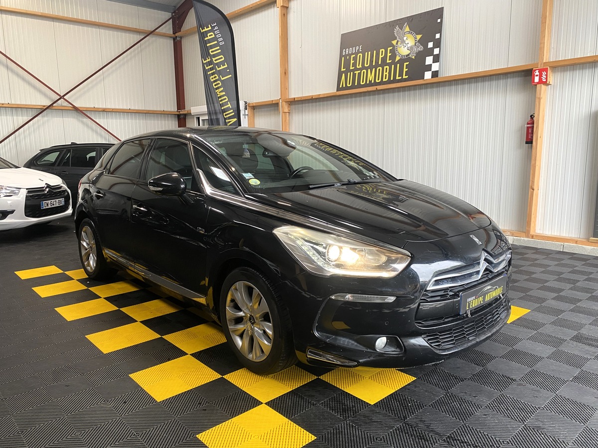Citroën DS5 2.0 HDI Hybrid4 163 ch So Chic EAT6