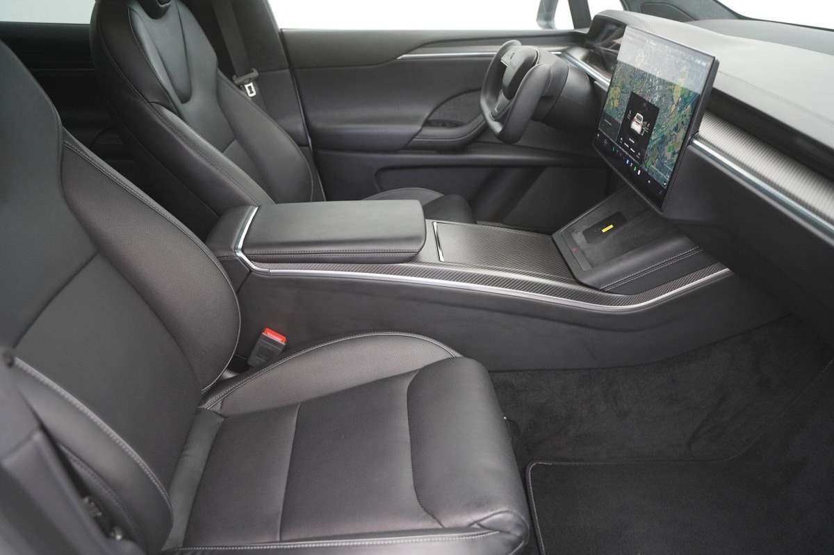Tesla Model X Plaid 100 kWh 6 places