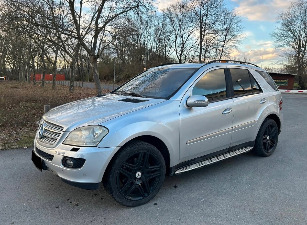Image: Mercedes-Benz Classe ML 420 CDI 420 CDI Edition 10 A Toit Panoramique Attelage