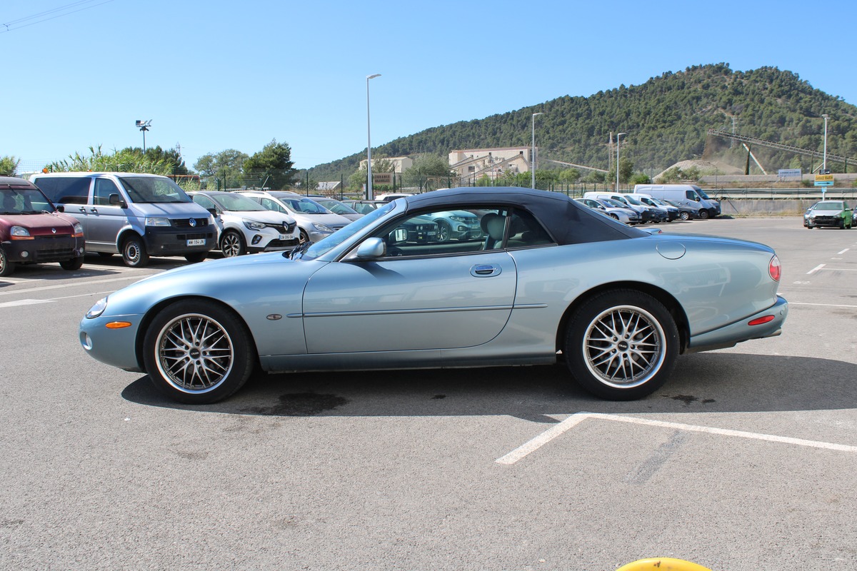 Jaguar XK8 CABRIOLET 4.0 BVA V8