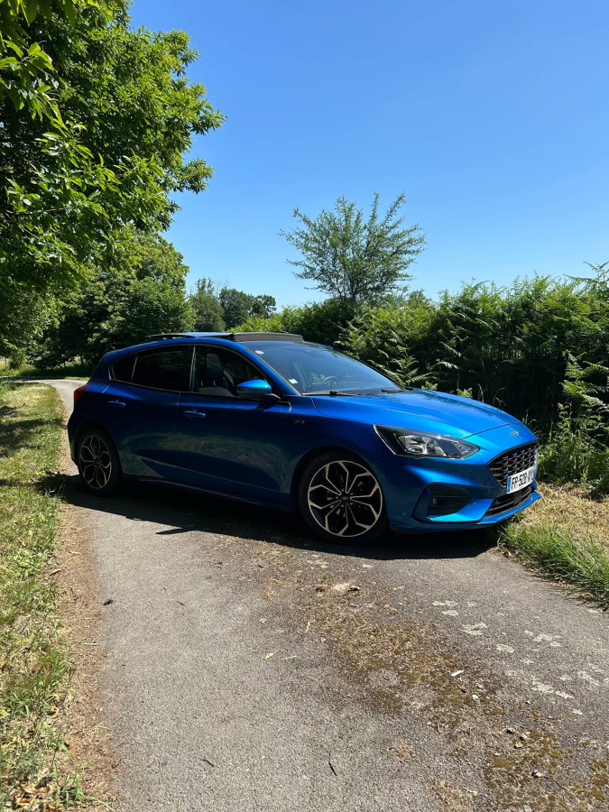 Ford Focus 1.5 ecoboost 150ch ST-LINEBUSINESS