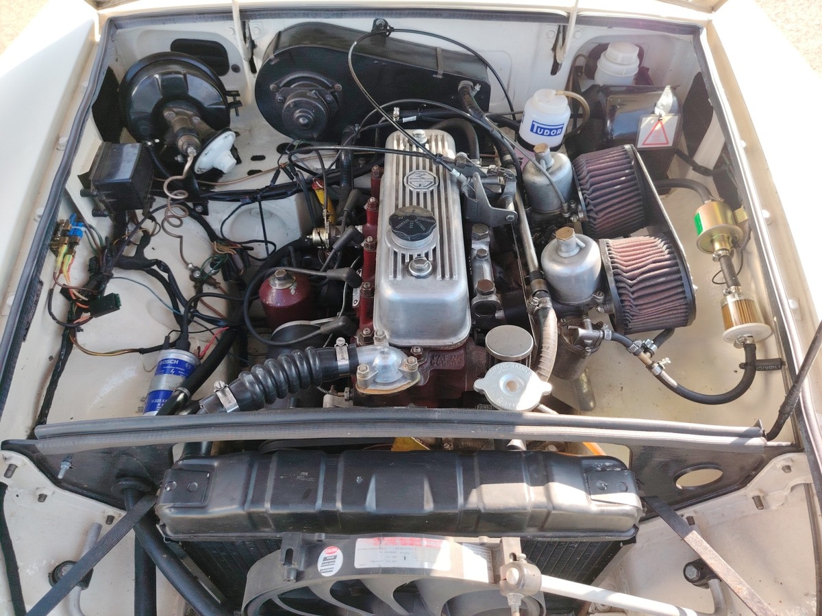 MG MG B CABRIOLET , 1965, boite auto MODELE TRES RARE